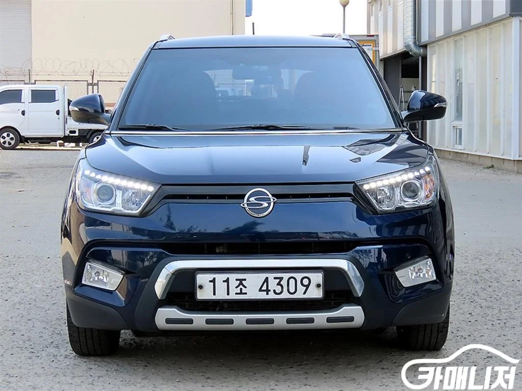 티볼리 디젤 2WD 1.6 LX 사진 1