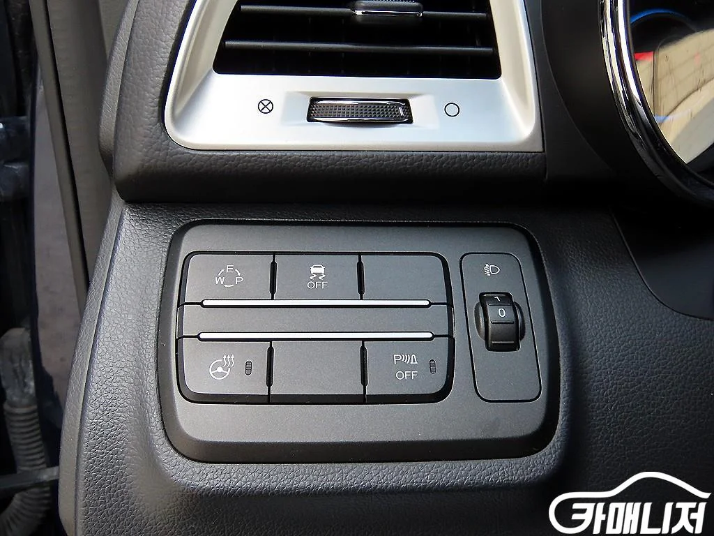 티볼리 디젤 2WD 1.6 LX 사진 12