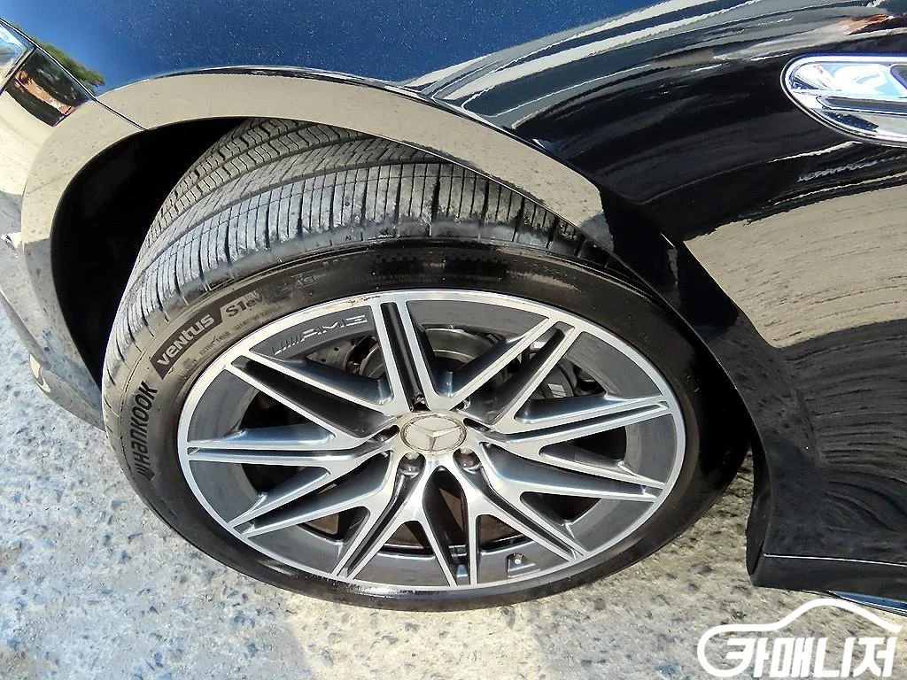 AMG GT 4도어 43 4MATIC+ 사진 20