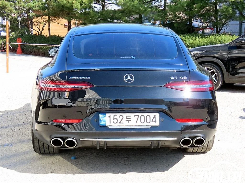 AMG GT 4도어 43 4MATIC+ 사진 4