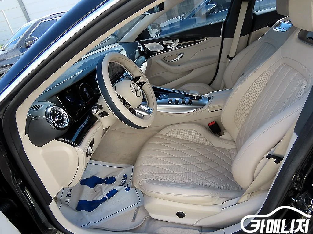 AMG GT 4도어 43 4MATIC+ 사진 5